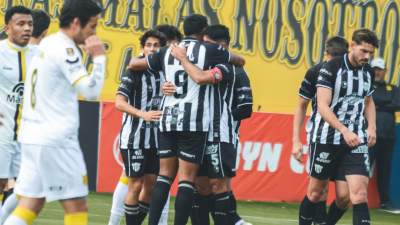 Venció 2-1 a Deportivo Madryn con gol agónico de Leandro Fernández