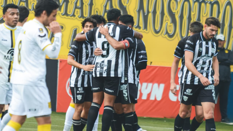 Venció 2-1 a Deportivo Madryn con gol agónico de Leandro Fernández