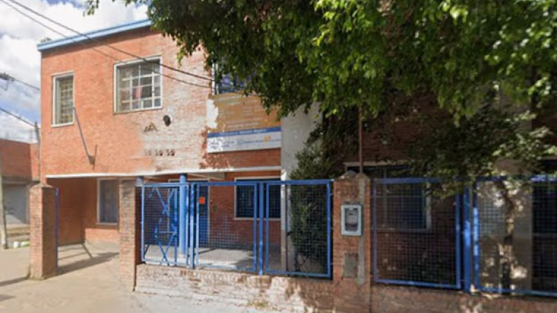 Un adolescente le disparó a un compañero en la escuela