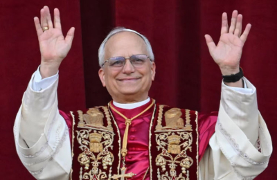 Papa León XIV: El Vaticano aseguró que se recupera favorablemente