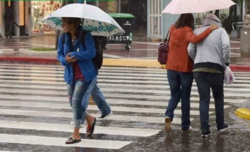 Rige una alerta naranja por fuertes tormentas en Resistencia
