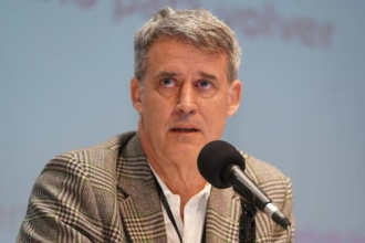 Prat-Gay advierte que el boom de Vaca Muerta "no arrastra al resto de la economía"