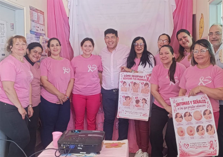 El-centro-de-salud-Itatí-cerró-el-Mes-Rosa-con-una-charla-abierta-a-la-comunidad-(4)
